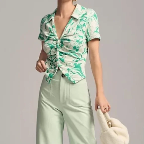 Anthropologie Maeve green white floral ruched button front cropped top size M - Picture 4 of 14